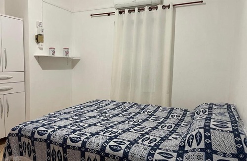Enseada House | Casa Inteira a 100 m da Praia da Enseada em São Francisco do Sul com 2 Quartos para 6 Hóspedes Ar-Condicionado WiFi e Estacionamento