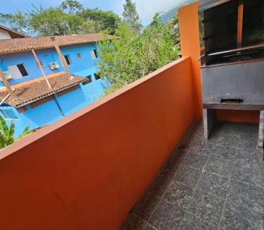 Pereque-Mirim House | Casa laranja