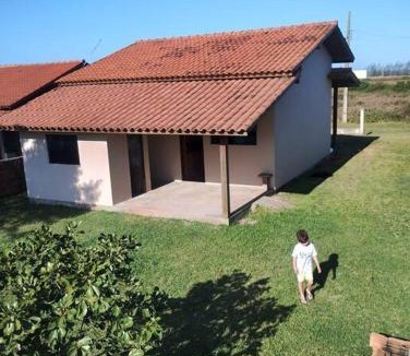 Imbituba House | Casa no Itapiruba Norte perto da lagoa