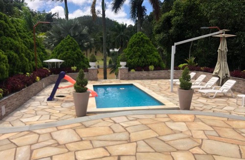 Marechal Floriano House | Casa no Sítio Toca da Onça com Piscina, Saúna, Hidro Massagem, Sala de Jogos, Lago, Wi-fi