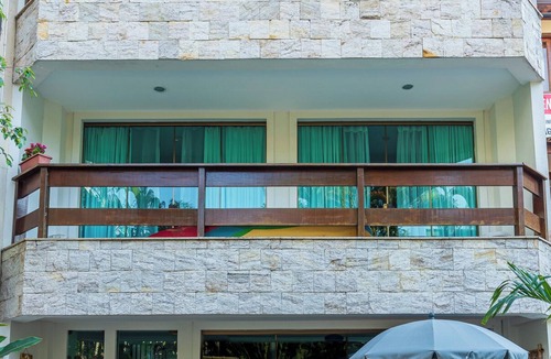 Barra da Tijuca House | Casa Oásis in Barra da Tijuca, 600 meters from the beach, shopping malls and subway.