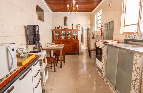 Centro House | Casa Pet Friendly para 6 pessoas a 450m da UFSJ