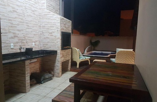 Itacolomi House | CASA PIÇARRAS SC 15 MIN BETO CARRERO