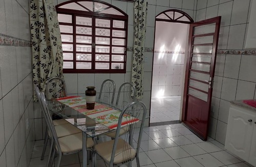 Canas House | Casa Próximo Canção Nova