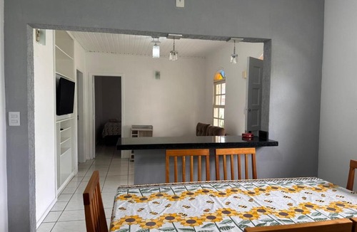 Barra da Lagoa House | Casa térrea com churrasqueira a metros da praia