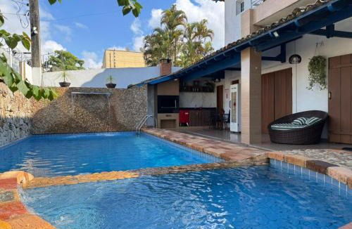 Jardim Virginia House | Casa Tortuga 5 suítes 400 metros da praia