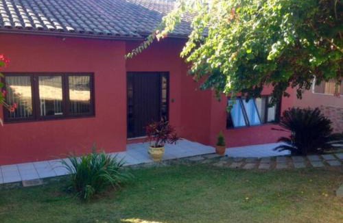 Carvoeira House | Casa vermelha
