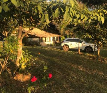 Sao Sebastiao House | Casinha de campo na mata em condomínio rural