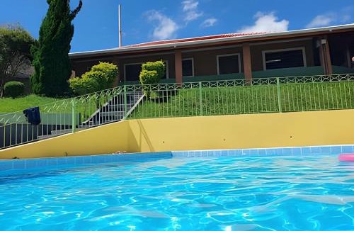Bom Jesus dos Perdoes House | Chácara com piscina aquecida- Perdões