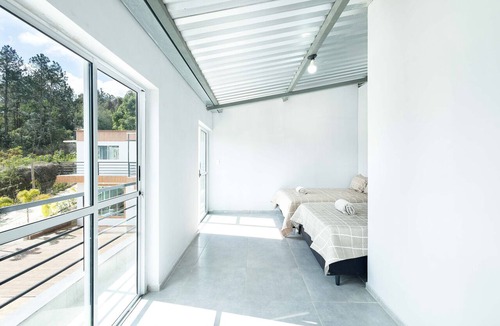 Mairinque House | Chácara no Porta do Sol em Mairinque com piscina