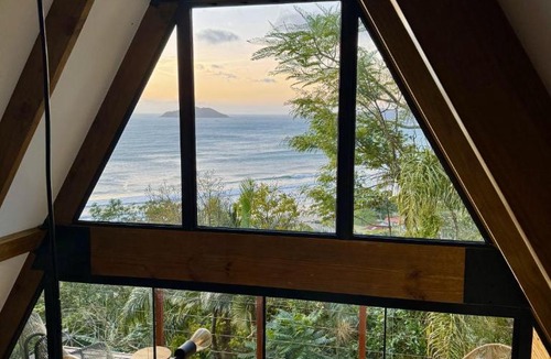 Rio das Pacas Ski Chalet | Chalé Shánti - Vista Mar e Banheira de hidromassagem - Florianópolis - SC - Brasil