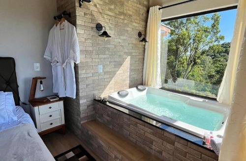 Anitapolis Hotel | Chales Derroma