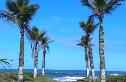 Balneario Praia do Leste Ski Chalet | Chalet beach house with pool and wifi