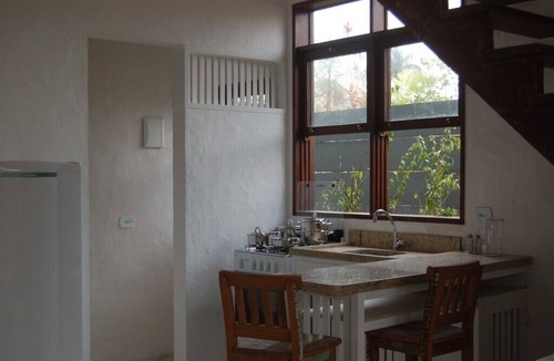 Juquehy House | Chalet with two bathrooms (one en-suite) and air conditioning. Annual and seasonal rental.