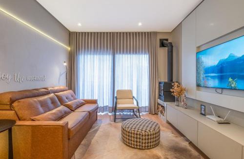 Floresta Apartment | Charme e Lareira no Centro de Gramado