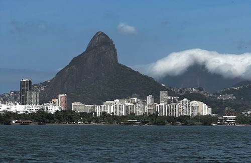 Zona Sul Apartment | Chic-2Bdr-apartment- with AC in Rio de Janeiro, near Copa-Ipanema-Garage-2 Baths