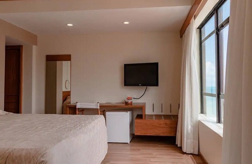 Fortaleza Hotel | Coastal City Escape | Standard Room | 0.5 mi to Iracema Beach | Pool