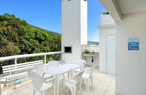 Bombas Apartment | Cobertura com Piscina na praia de Bombas - BOM003