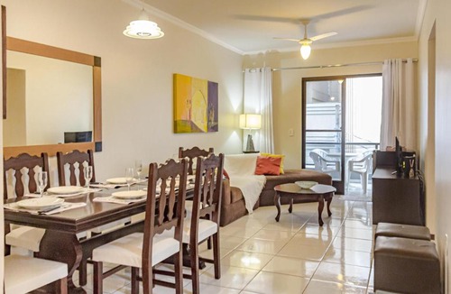 Castelo Branco Apartment | Com garagem a 2 quadras do mar MM9040
