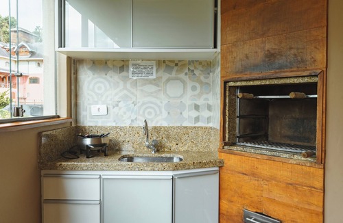 Campos do Jordao Apartment | COMFORT AND SOPHISTICATION, 7 MINUTES WALK FROM BADEN-BADEN FOR 10 PEOPLE