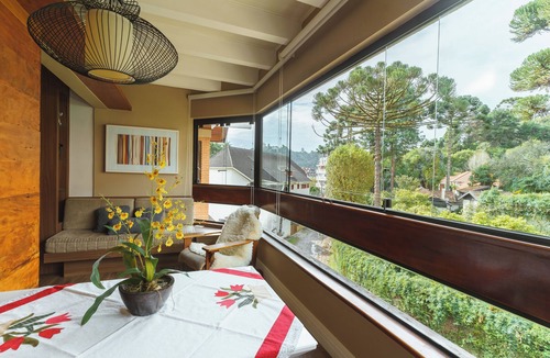 Campos do Jordao Apartment | COMFORT AND SOPHISTICATION, 7 MINUTES WALK FROM BADEN-BADEN FOR 10 PEOPLE