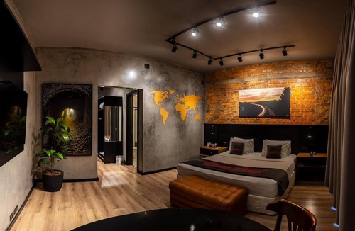 Centro Hotel | Comfortable Single Room Perfect for Extended Stays Near Downtown Attractions
