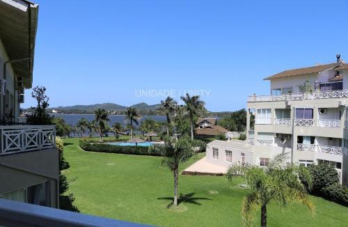Porto da Lagoa House | Complete Apartment in a Condo Resort by the lake
