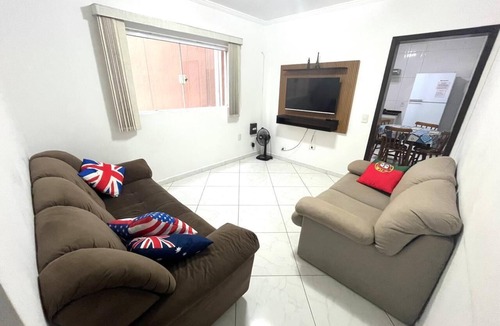 Mogi das Cruzes House | Complete house with private backyard.
