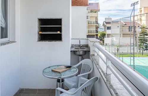 Ingleses Centro Apartment | Cond frente mar com piscina - 15m da praia