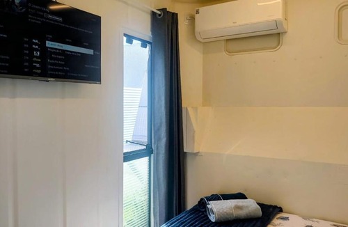 Praia da Armacao do Itapocoroi Cabin | Container 220