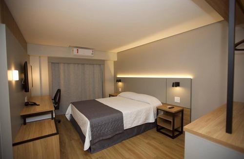 Centro Hotel | Contemporary Room w/Desk Ideal for Couples or Business Travelers