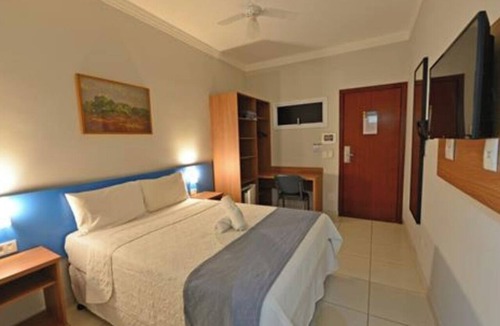 Iguacu Hotel | Convenient Stay Near Local Shops | Aco Valley Shopping - 2.2 miles | Breakfast