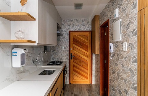 Copacabana Apartment | Copacabana: Redeemer View and Comfort for 3
