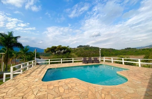 Joanopolis House | Country house in Joanópolis - RIGHT ON THE DAM, 1 HOUR AND 30 MINUTES FROM SP