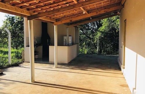 Botucatu Cottage | Country house with swimming pool, on a property near Unesp.