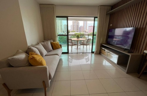 Nazare Apartment | Cozy 2 Bedroom Apartment. Excellent Location!