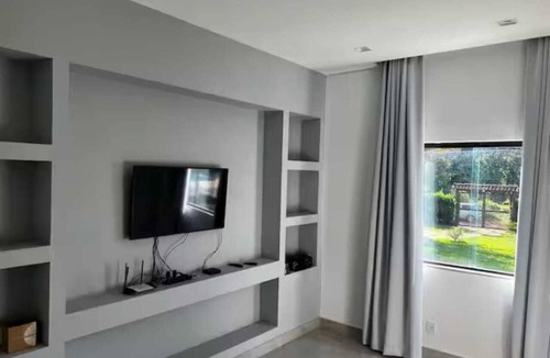 Sete Lagoas Cottage | Cozy house. 5 km from BR 040 highway, 10 km from the shopping mall and 15 km from Lagoa Paulino lagoon.