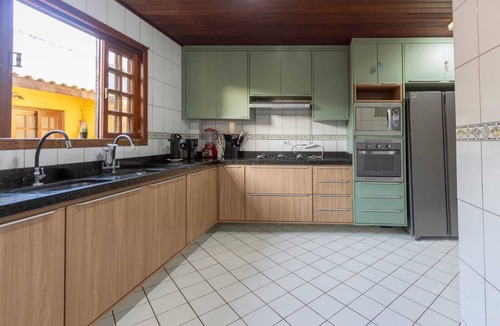 Recreio dos Bandeirantes House | Cozy house in a gated community, 5 minutes from Recreio Beach, Rio de Janeiro.