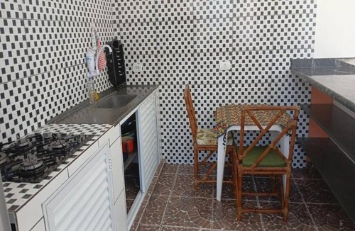 Peruibe House | Cozy house in Peruíbe, 400 meters from the beach. (Separate outbuilding)