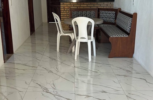 Beberibe House | Cozy retreat near Praia das Fontes and the cliffs of Morro Branco.