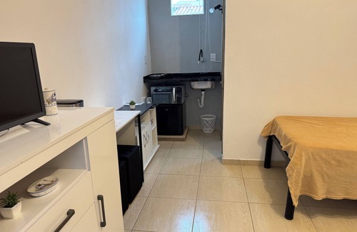 Praia da Armacao do Itapocoroi Apartment | Cozy studio-style suite 2 in Penha, close to the beach and Beto Carrero World.