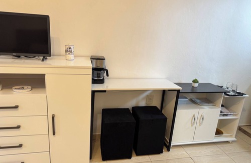 Praia da Armacao do Itapocoroi Apartment | Cozy studio-style suite 2 in Penha, close to the beach and Beto Carrero World.