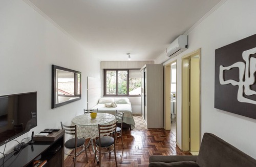 Cristo Redentor Apartment | Cristo Redentor and Conceição Hospitals, B. Wallig Shopping Mall and the American Consulate