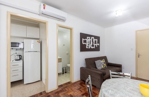 Cristo Redentor Apartment | Cristo Redentor and Conceição Hospitals, B. Wallig Shopping Mall and the American Consulate