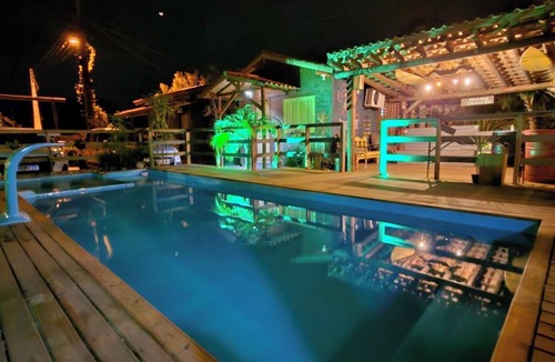 Praia do Rosa Ski Chalet | Cristo Rei Residence (Sun and Sea Cabin) Praia do Rosa