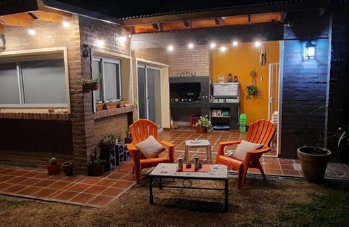 Villa Maria House | DE PASO PRIMO - camas 1 Plaza- cochera sin techar con rejas