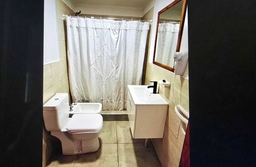 Macrozona Meseta Cerro Calafate Apartment | Depto 4 pax 2 baños con Starlink y estacionamiento cerca de terminal y centro