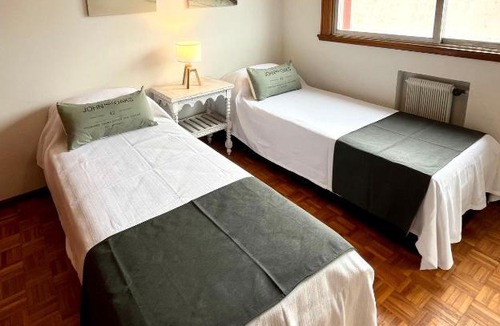 La Perla Apartment | Depto CENTRO 2 dormitorios con Balcón y COCHERA piso 15