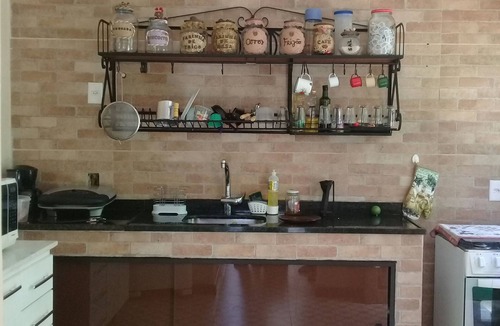 Nogueira House | Discover the charms of the mountains. House in a beautiful gated community in Itaipava.