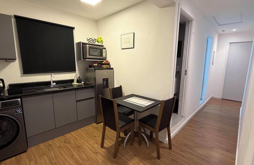 Centro House | Downtown Florianópolis, everything nearby, comfortable, fully equipped, 4 bedrooms with AC and 2 bathrooms.